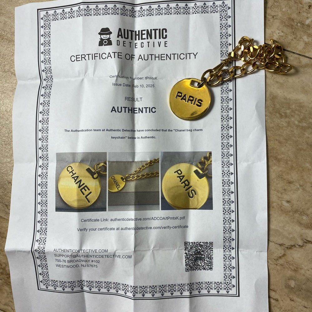 Chanel RARE vintage bag-charm/keychain/bracelet comes with COA - Picture 9 of 9